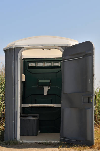 Porta potty rental for outdoor events in Fairfield, IL