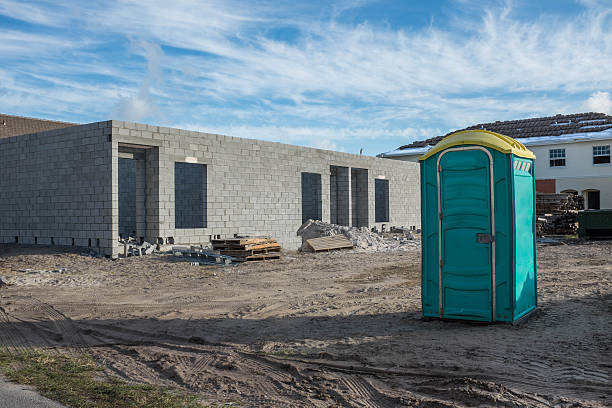 Best Porta potty rental near me  in Fairfield, IL